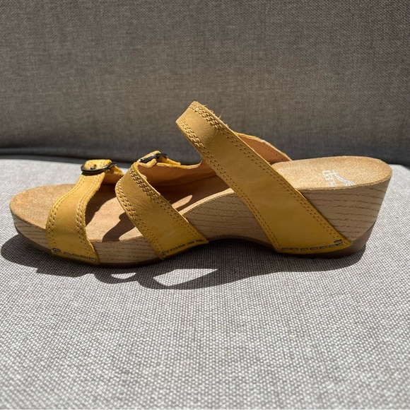Women’s Dansko Wedge Sandals Leather Slide Shoes 3 Buckle Comfort Size 37 - Picture 5 of 14